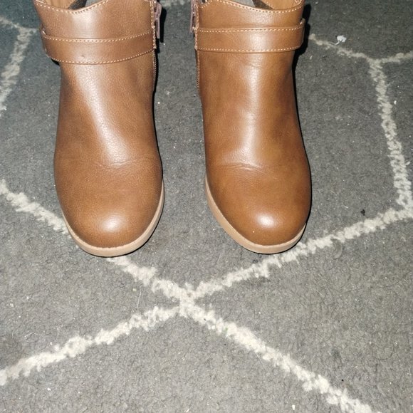 Boots - Picture 2 of 3